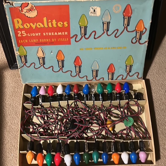 ROYALTIES 25  light STREAMER C 7 1//2 lamps in original box - Picture 3 of 4
